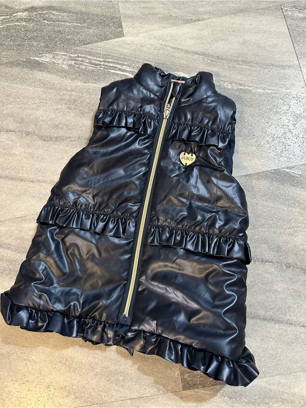 Juicy Couture girls' puffer vest size 4